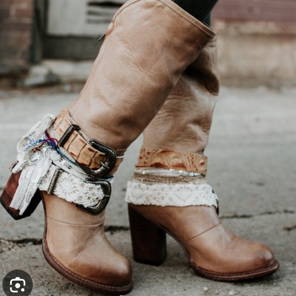 Freebird By Steven Women's Bae Leather Buckle Boots with Lace Detail Heels 9 - Picture 1 of 15